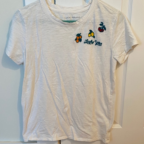 Lucky brand women’s embroidered fruit t-shirt - Picture 1 of 5